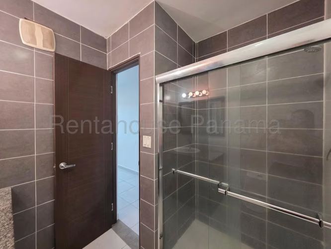Venta de Apartamento en El Cangrejo PH Trinity 26-8967SR