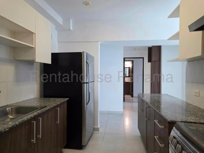Venta de Apartamento en El Cangrejo PH Trinity 26-8967SR