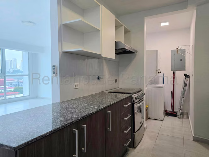 Venta de Apartamento en El Cangrejo PH Trinity 26-8967SR