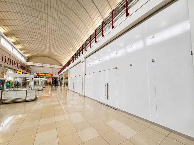 Alquiler de Local Comercial en Westland Mall, 465m²