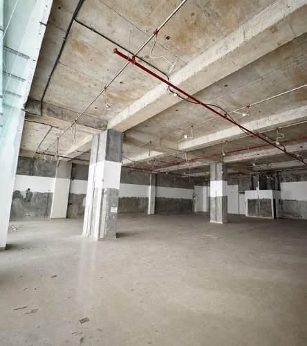 Alquiler de Local Comercial en Westland Mall, 465m²