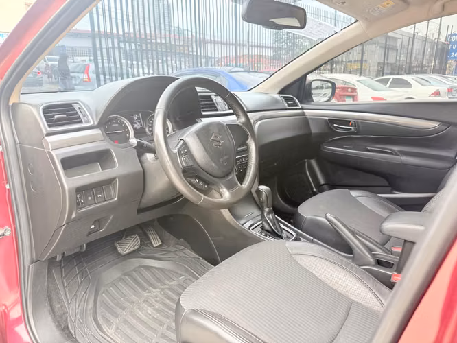 Suzuki Ciaz 2017 - Imagen 11