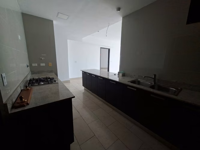 Venta de Apartamento de 191 m²- PH Grand Tower, Punta Pacífica