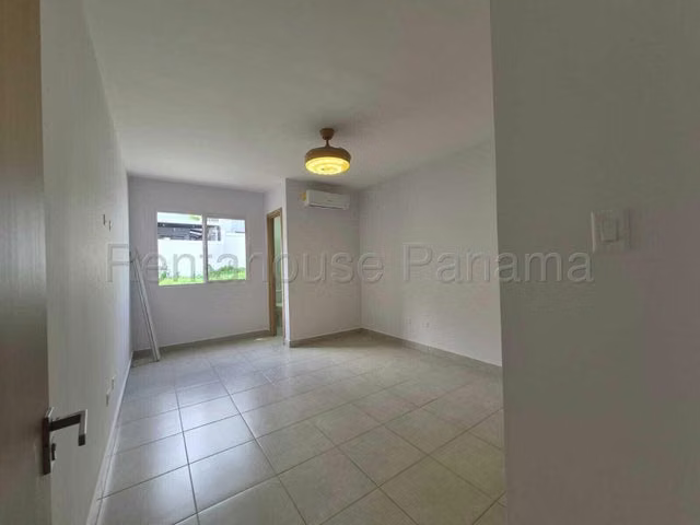 Alquiler en PH Vallarta 26-9071KA
