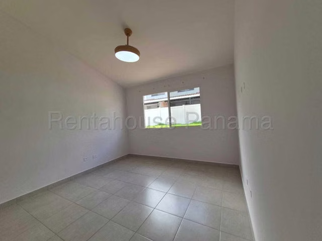 Alquiler en PH Vallarta 26-9071KA
