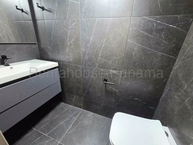 Apartamento en Alquiler en Coco del Mar | Amoblado 26EPP7360