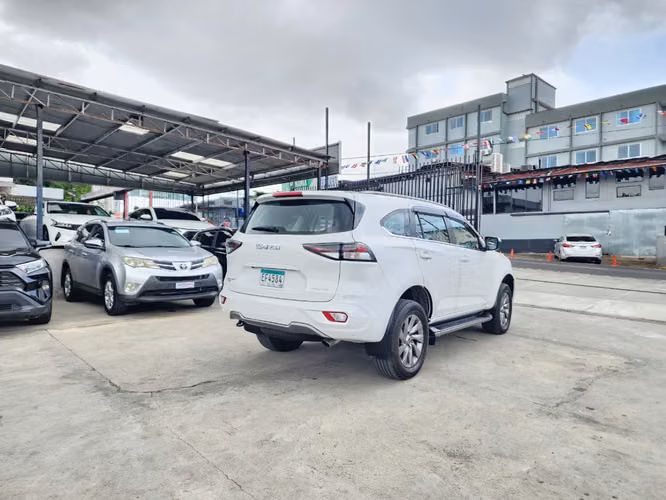 Isuzu Mux 2023 - Imagen 5