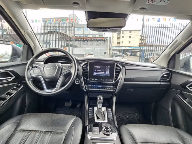 Isuzu Mux 2023 - Imagen 12