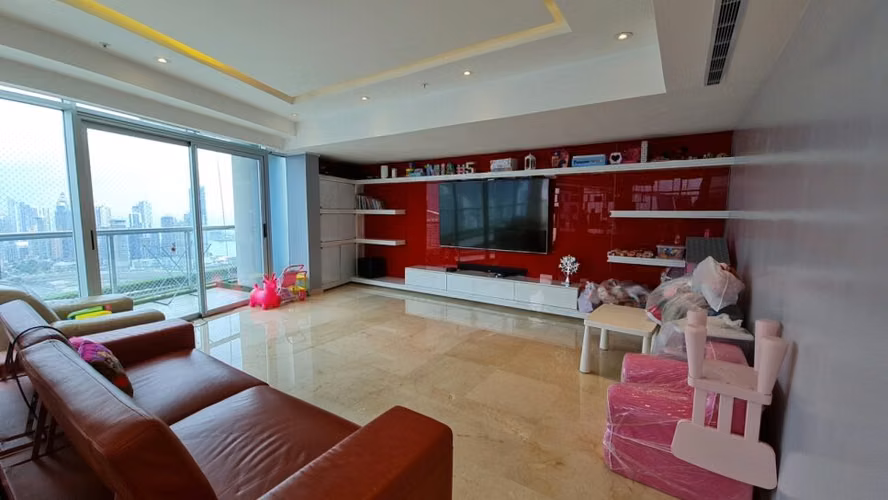 Apartamento con Piscina Privada en Avenida Balboa 21EPP11192