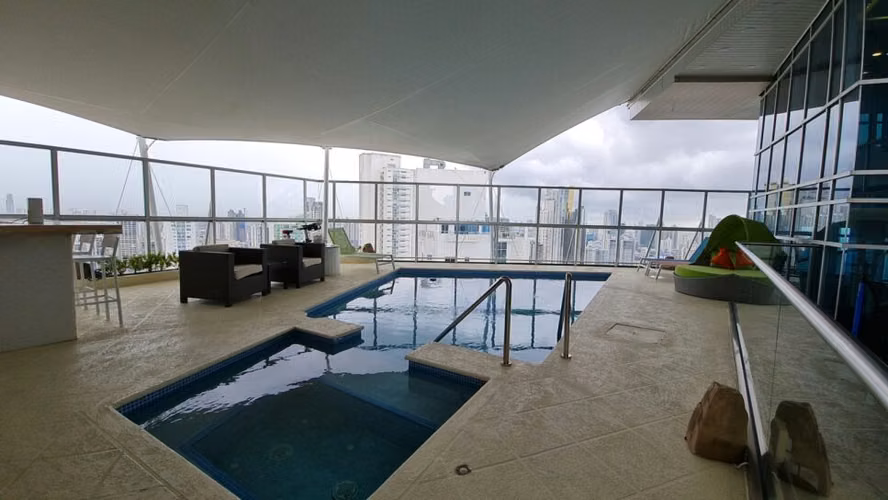 Apartamento con Piscina Privada en Avenida Balboa 21EPP11192