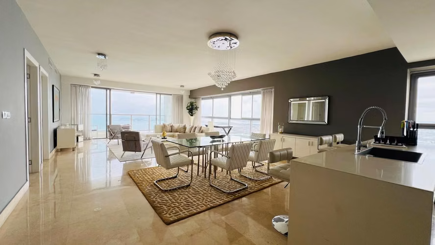 Apartamento en Avenida Balboa Pent-House en PH YOO 25EPP8001