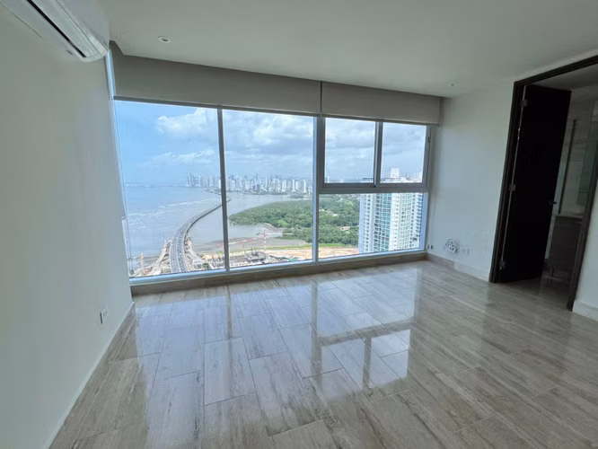 Vista al Mar | 96 m² | 1Rec 2Baños | PH Regent