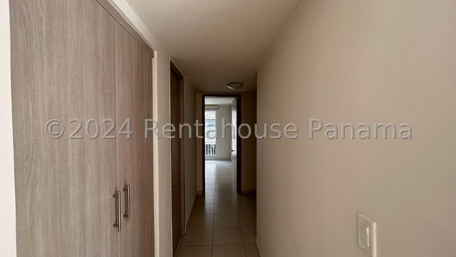 Apartamento en Venta en Versalles. PH TORRES DE VERSALLES II. 26LDC3642