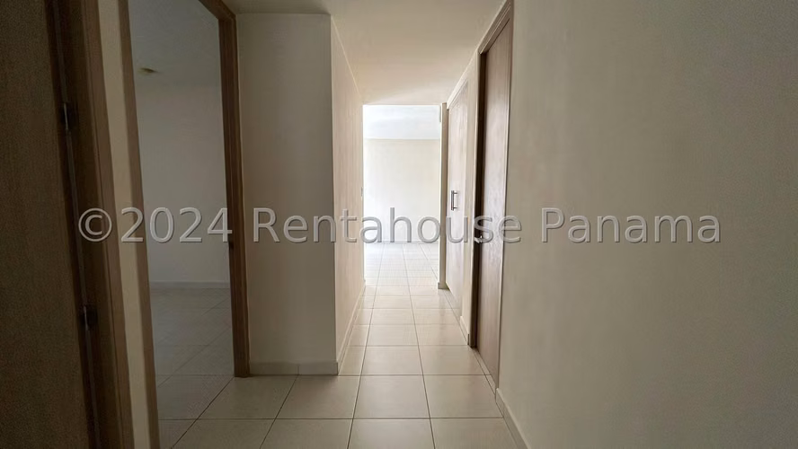 Apartamento en Venta en Versalles. PH TORRES DE VERSALLES II. 26LDC3642