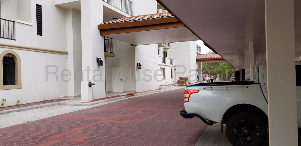VENTA DE APARTAMENTO EN EMBASSY VILLAGE ALBROOK HQ