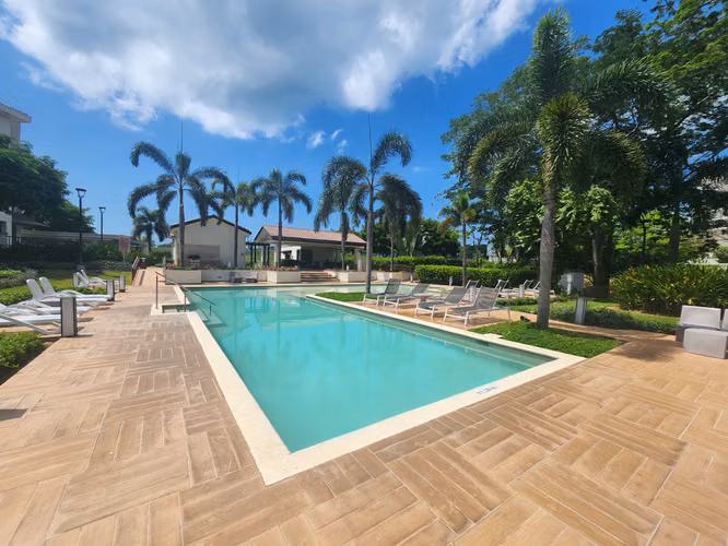 Alquiler de Casa en PH  River Valley