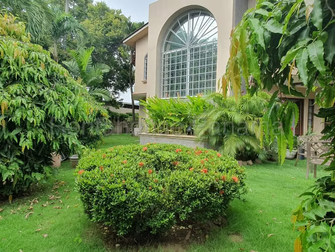 Vendo Casa de 408 m² en Reparto Nuevo Panama 26-8746GG