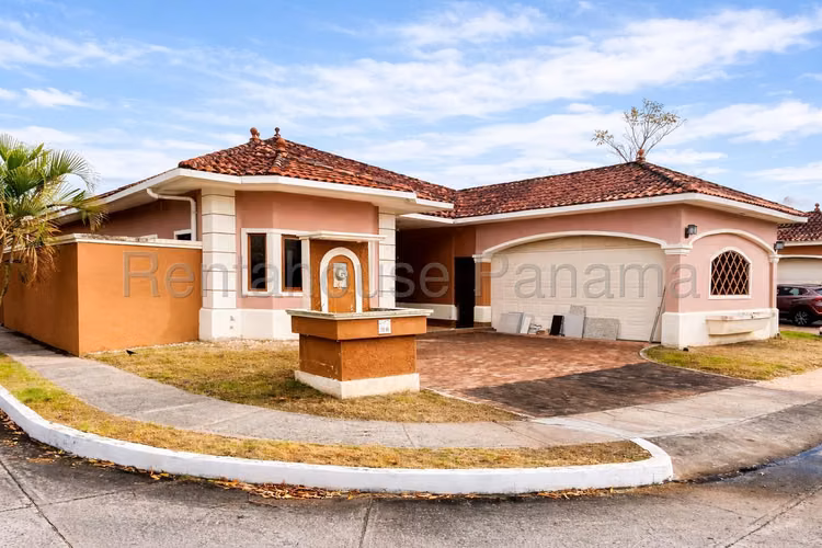 Vendo Casa de 625 m² en PH Sunset Coast, Costa Sur 26-5402GG