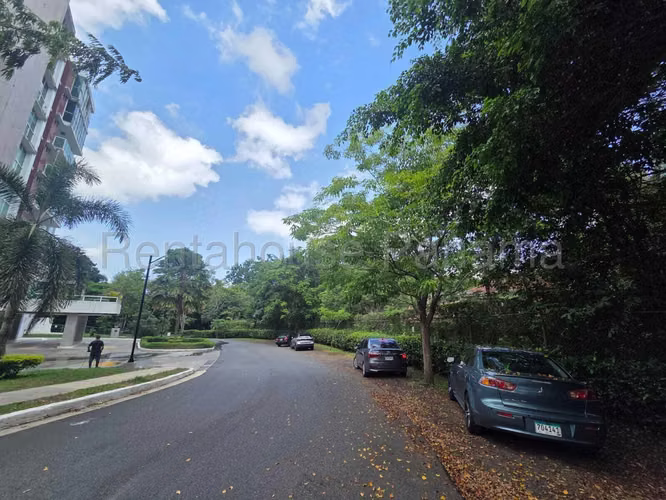 Venta de terreno en Albrook AK
