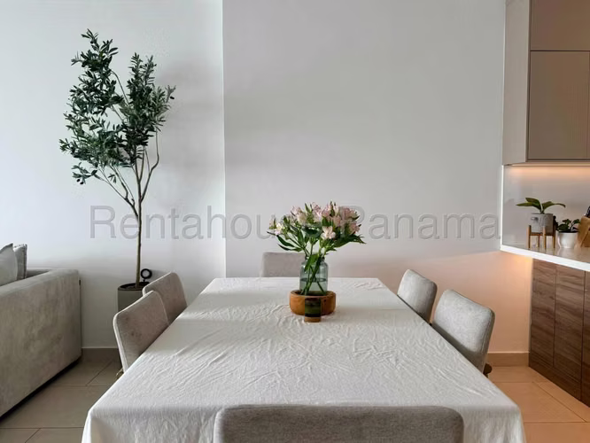 Alquiler de apartamento en la Avenida Balboa AK