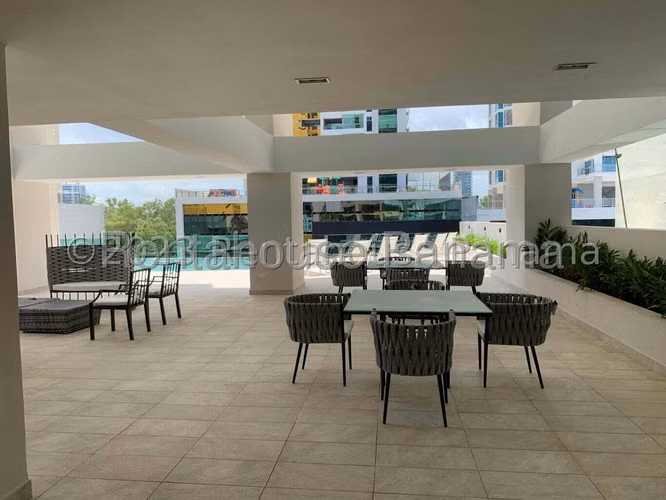 Alquiler de apartamento en Costa del Este AK