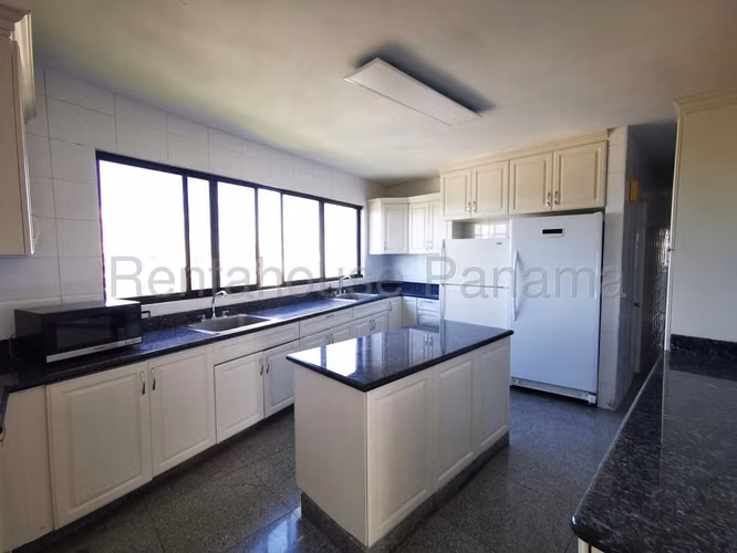 VENTA DE APARTAMENTO LA CRESTA GM