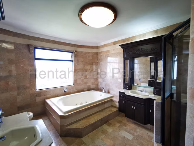 VENTA DE APARTAMENTO LA CRESTA GM