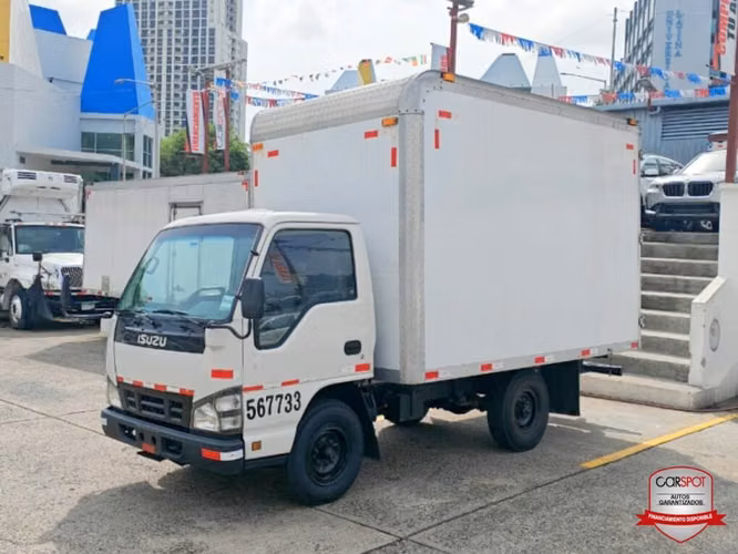 ISUZU QMR 2014