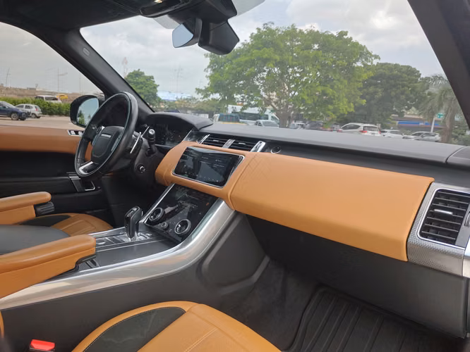 Range Rover Sport HSE