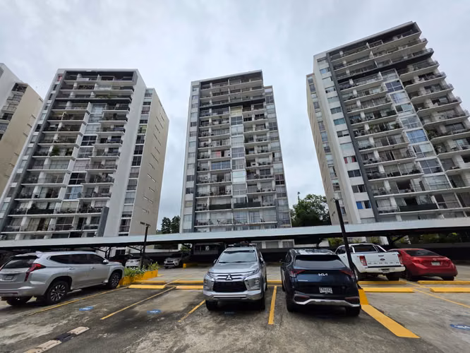 VENDO PH ALTAVISTA TOWER - RICARDO J. ALFARO-M