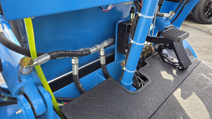 MONTACARGA ELÉCTRICA INDUSTRIAL 2.5T, SIDE SHIFTER INCLUIDO, AÑO 2027