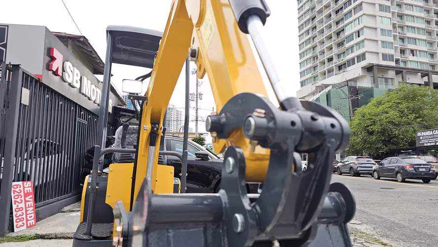 MINI EXCAVADORA DIÉSEL INDUSTRIAL 1.2T, AÑO 2026
