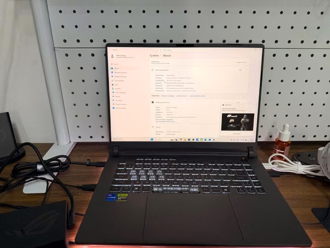 ROG STRIX G16 2025 - Imagen 2