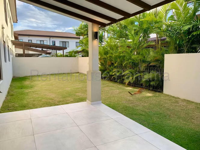 VENTA DE CASA EN THE WOODS SANTA MARIA HQ