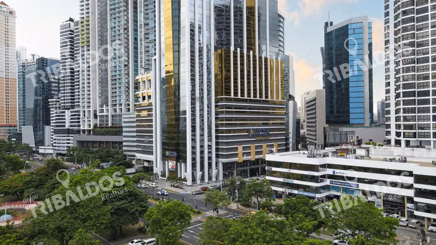 Venta de oficina AMOBLADA en BICSA Financial Center en Ave. Balboa