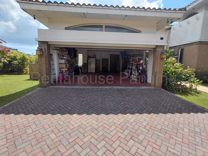 Vendo Casa de 712 m² en PH Tucan Country Cl, Cocolí 26-5187GG