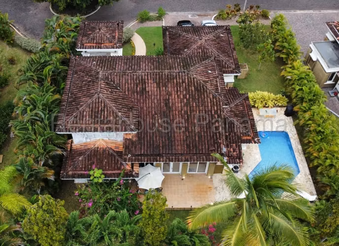 Vendo Casa de 712 m² en PH Tucan Country Cl, Cocolí 26-5187GG