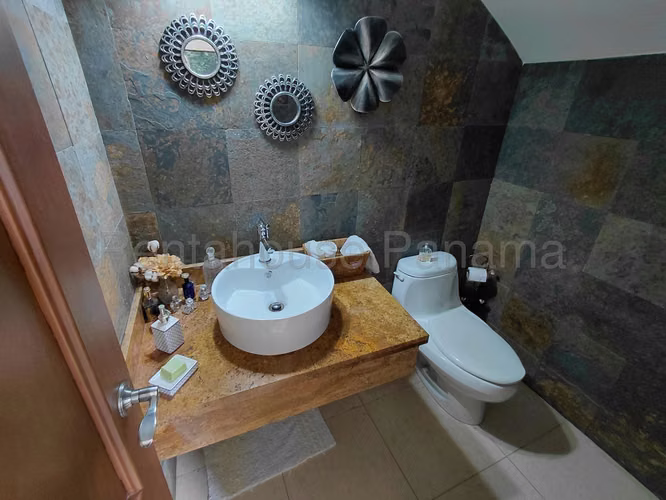 Vendo Casa de 712 m² en PH Tucan Country Cl, Cocolí 26-5187GG