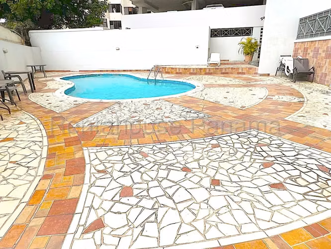 Vendo Apartamento de 165 m² en PH Aurora Tower, El Cangrejo 25-9706GG
