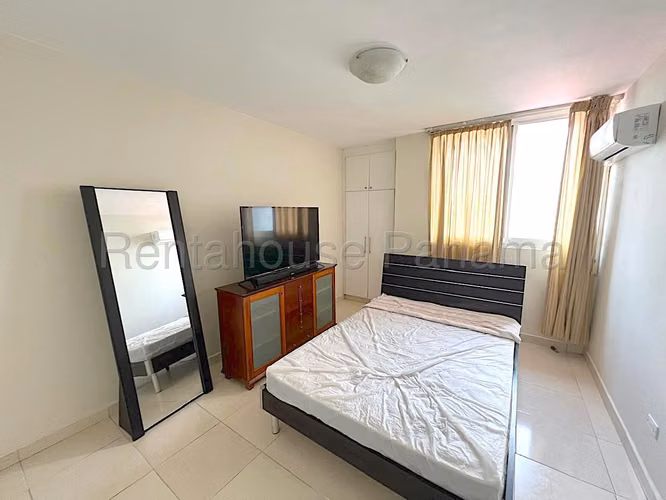 Vendo Apartamento de 165 m² en PH Aurora Tower, El Cangrejo 25-9706GG