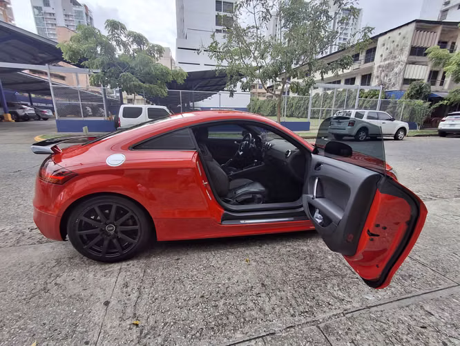 ¡Impecable! Audi TT S-Line 2013 – Solo 64,200 km – Como Nuevo!