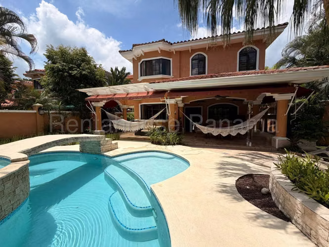 Alquilo Casa de 350 m² en PH Clayton Village 26-8985GG