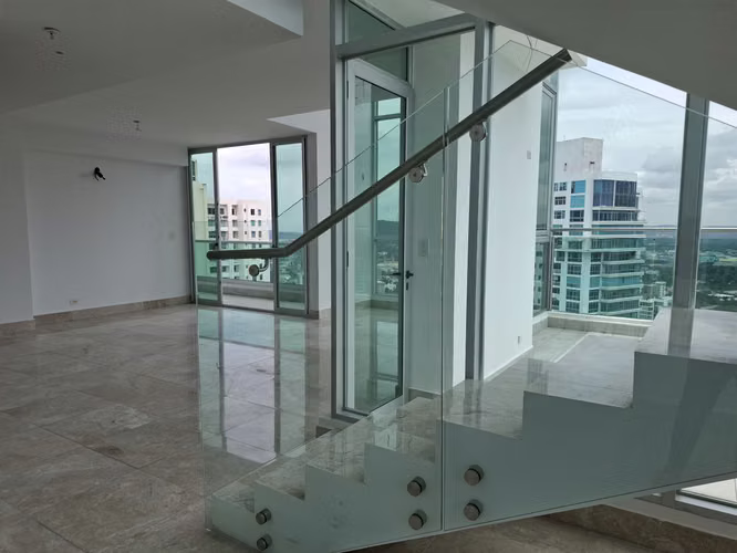 Arpantemnto Loft Venta Avenida balboa Parque urraca GM