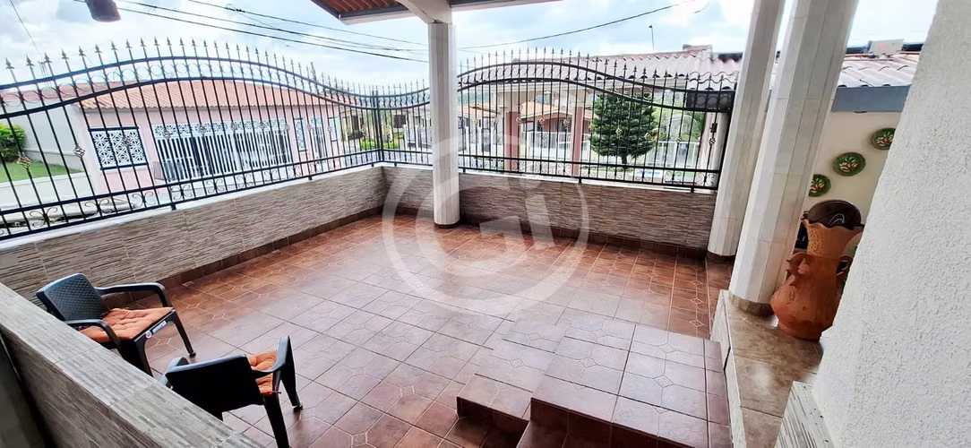 Venta Casa - Colinas del Sol