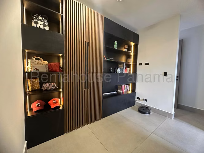 Alquiler de Apartamento de Lujo, Amblado, listo para que te mudes, Coco el Mar