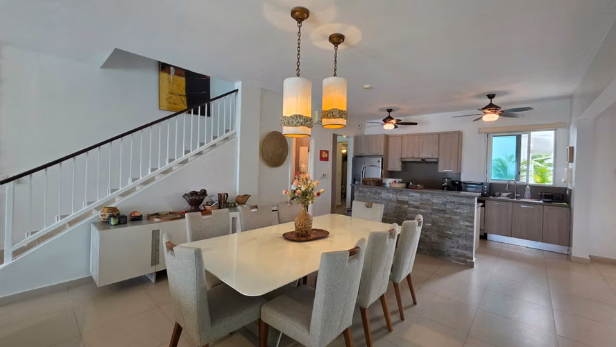 Venta de Casa de Playa en Bijao – Residencia de Lujo con Vista al Mar