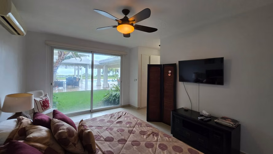 Venta de Casa de Playa en Bijao – Residencia de Lujo con Vista al Mar