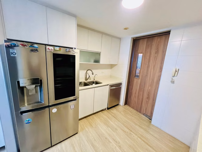 Apartamento en venta en Costa del Este piso alto