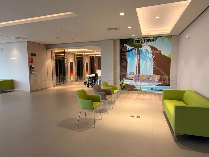 Alquiler de Consultorio en Costa del Este 26LBR5706