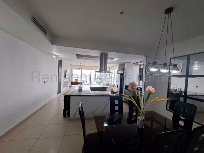 Alquiler de Apartamento en Avenida Balboa Ph Rivage KC
